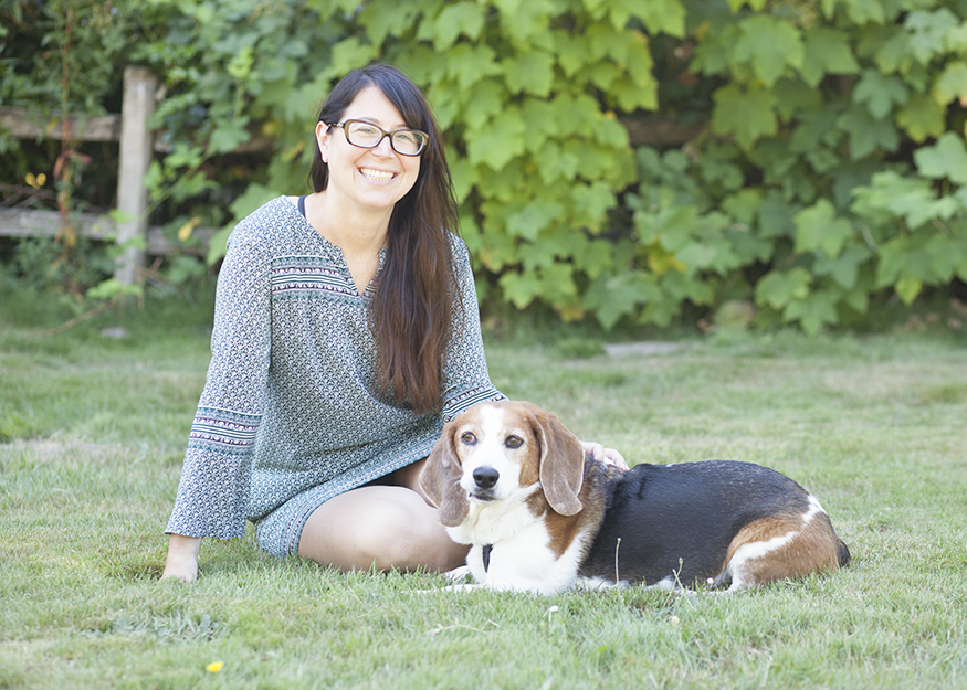 are basset hounds good with chickens